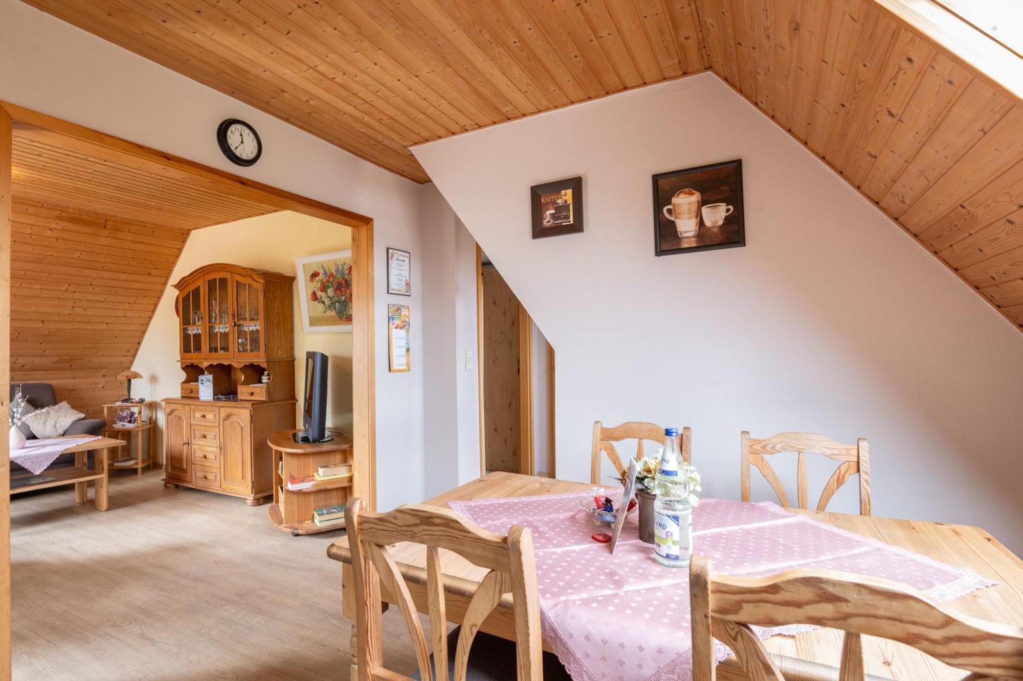 Ferienwohnungen Engelmann, 35107 Holtland Exterior foto